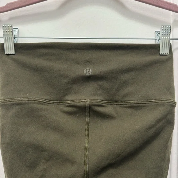 Lululemon Reveal Tight *En Avante in Dark Olive - Picture 9 of 10